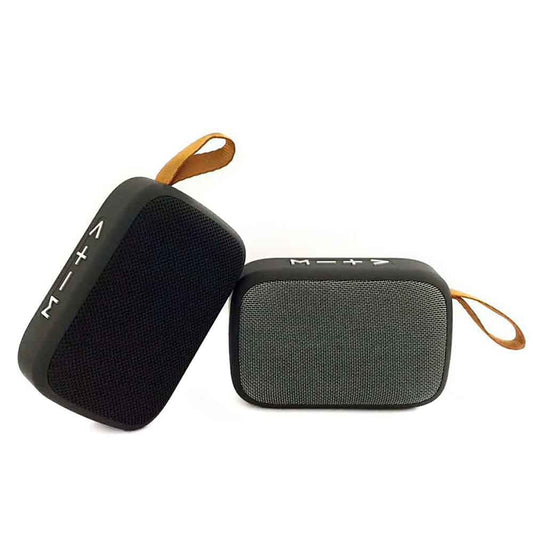 Outdoor Wireless BT Speaker with Splash-proof Design, Stereo Bass, USB/TF/FM Radio, and 1PC Power Cable